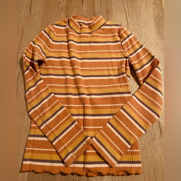 ⭐️For Bundles only⭐️Fall long sleeve top. Girls, size 7A - Picture 1 of 2